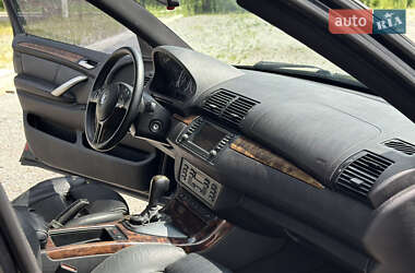 Позашляховик / Кросовер BMW X5 2002 в 