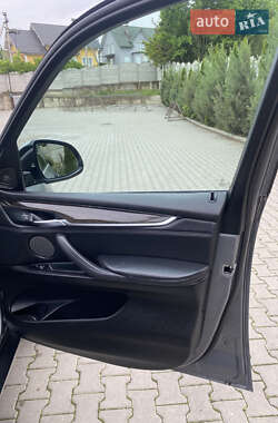 Позашляховик / Кросовер BMW X5 2015 в 