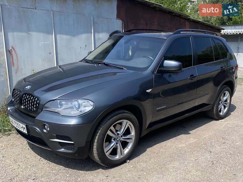 Позашляховик / Кросовер BMW X5 2012 в Києві фото 3 Позашляховик / Кросовер BMW X5 2012 в Києві