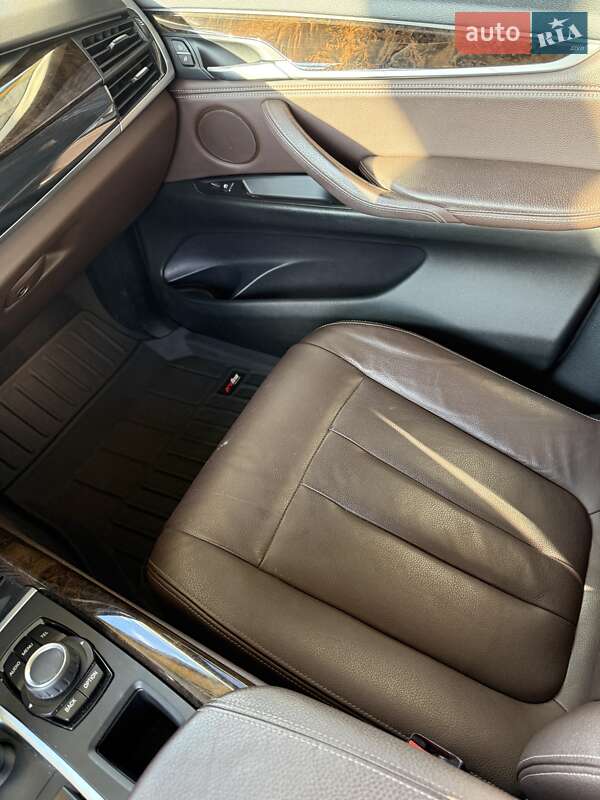 Внедорожник / Кроссовер BMW X5 2015 в Киеве