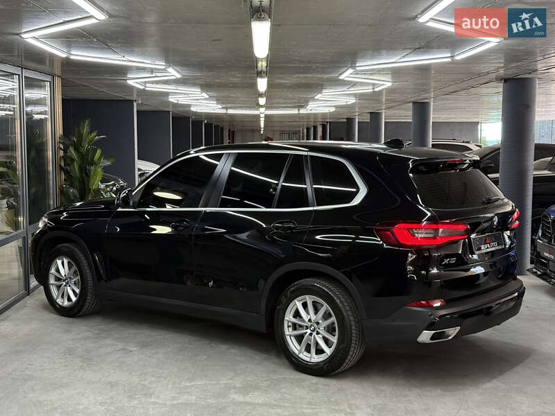 Внедорожник / Кроссовер BMW X5 2022 в Одессе