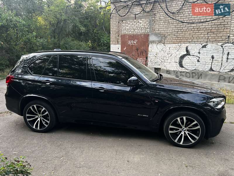Позашляховик / Кросовер BMW X5 2013 в Кривому Розі