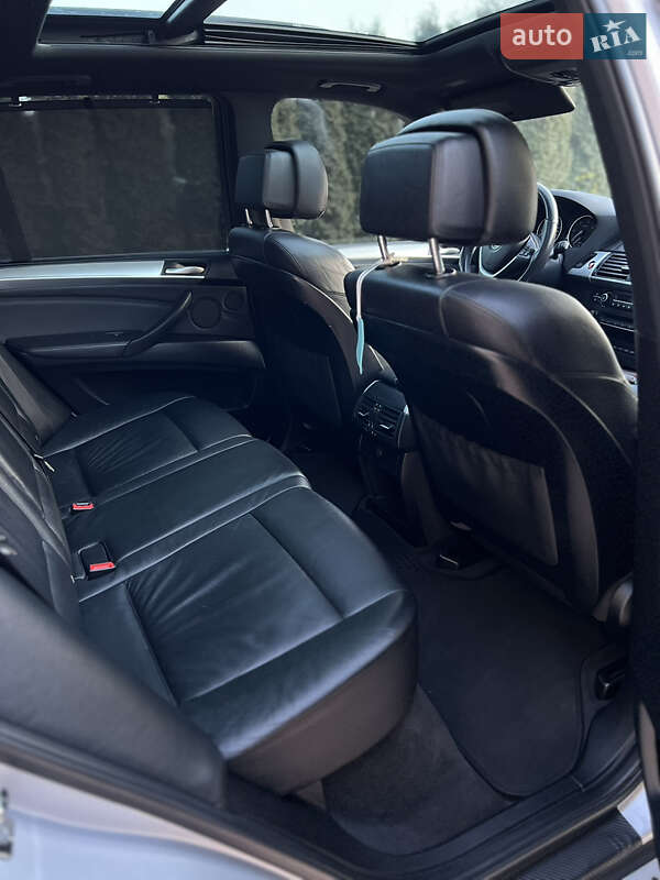 Позашляховик / Кросовер BMW X5 2009 в Чернівцях