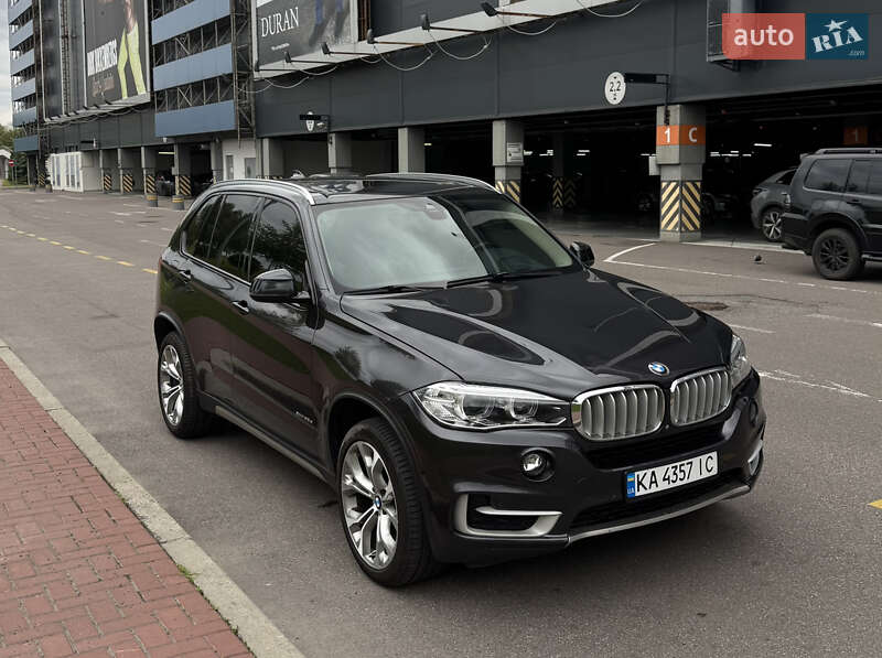 Позашляховик / Кросовер BMW X5 2015 в Києві