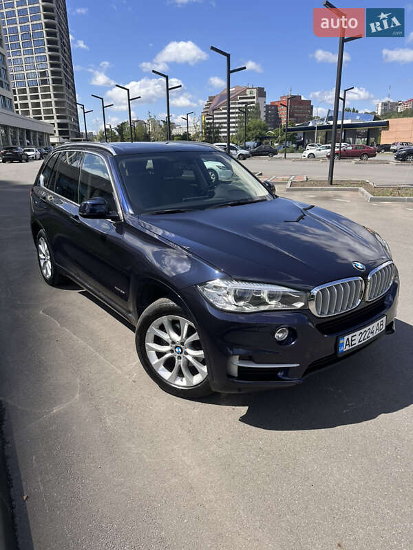 Позашляховик / Кросовер BMW X5 2015 в Дніпрі