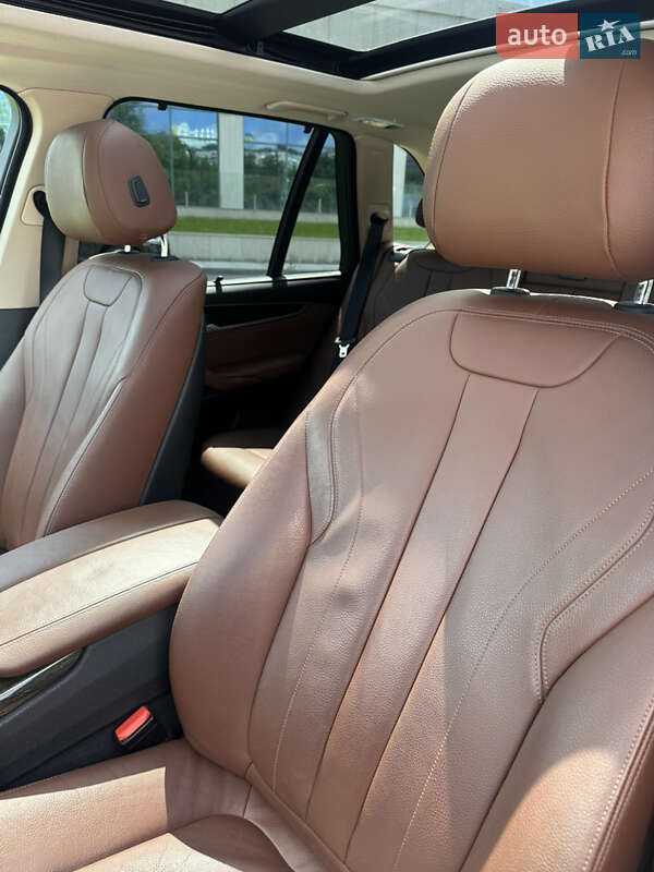 Позашляховик / Кросовер BMW X5 2015 в Дніпрі