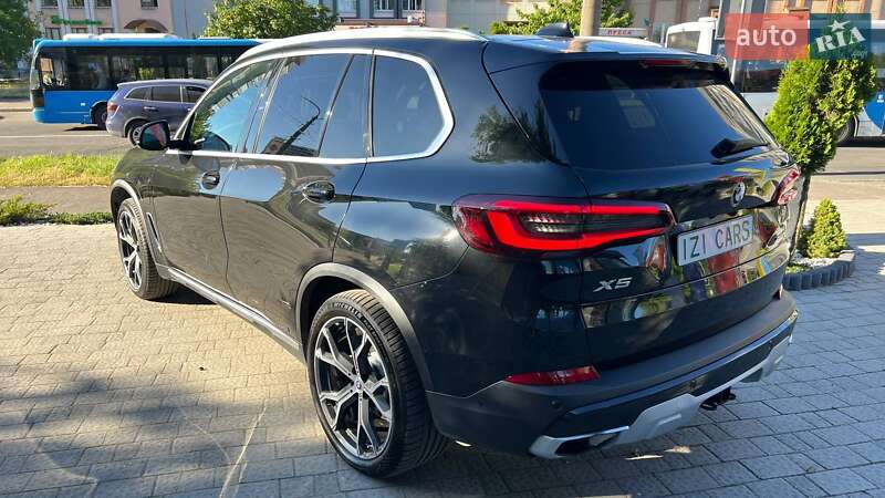 Внедорожник / Кроссовер BMW X5 2020 в Львове