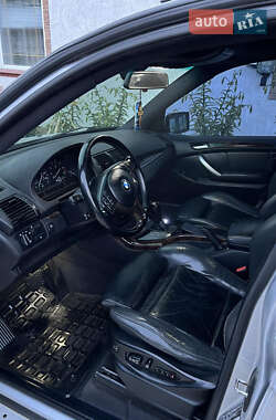 Позашляховик / Кросовер BMW X5 2002 в 