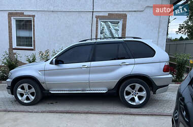 Позашляховик / Кросовер BMW X5 2002 в 