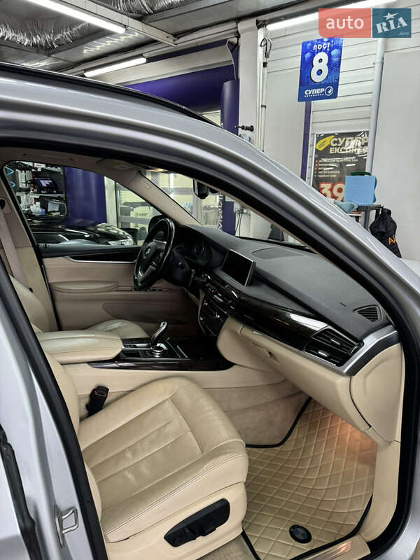 Позашляховик / Кросовер BMW X5 2015 в Чернівцях фото 21 Позашляховик / Кросовер BMW X5 2015 в Чернівцях
