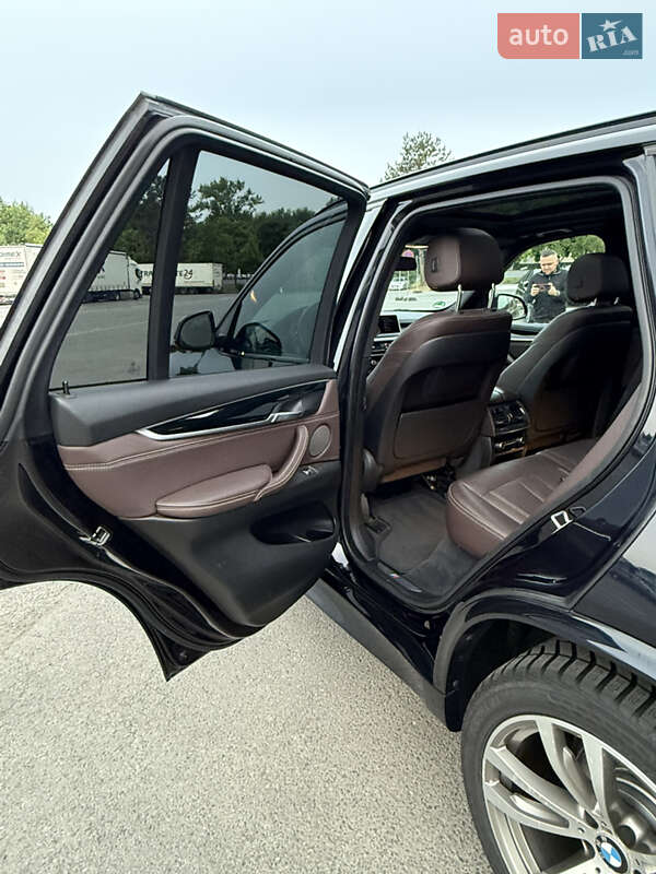 Позашляховик / Кросовер BMW X5 2015 в Луцьку