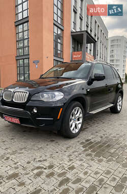 Позашляховик / Кросовер BMW X5 2012 в 