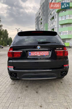 Позашляховик / Кросовер BMW X5 2012 в 