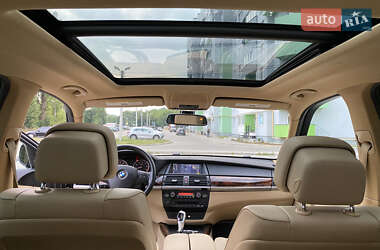 Позашляховик / Кросовер BMW X5 2012 в 