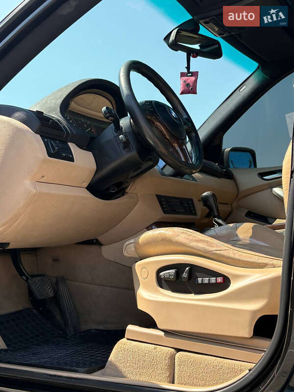 Позашляховик / Кросовер BMW X5 2002 в Одесі