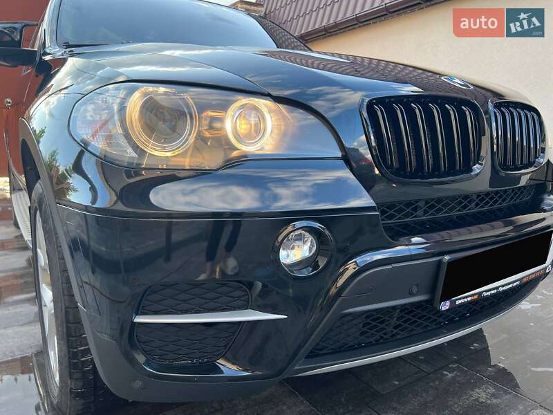 Внедорожник / Кроссовер BMW X5 2011 в Днепре
