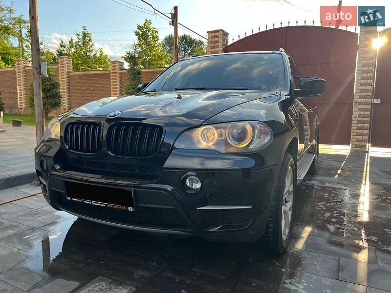 Внедорожник / Кроссовер BMW X5 2011 в Днепре