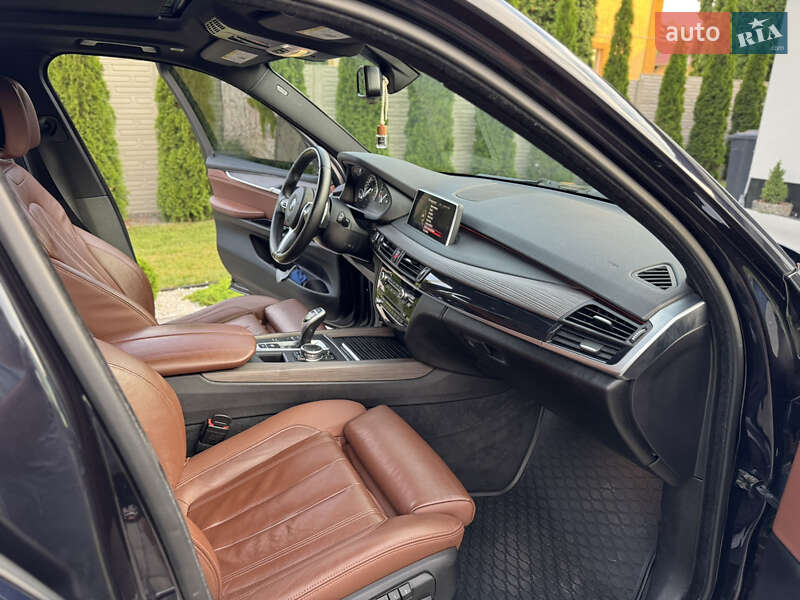 Внедорожник / Кроссовер BMW X5 2015 в Ровно