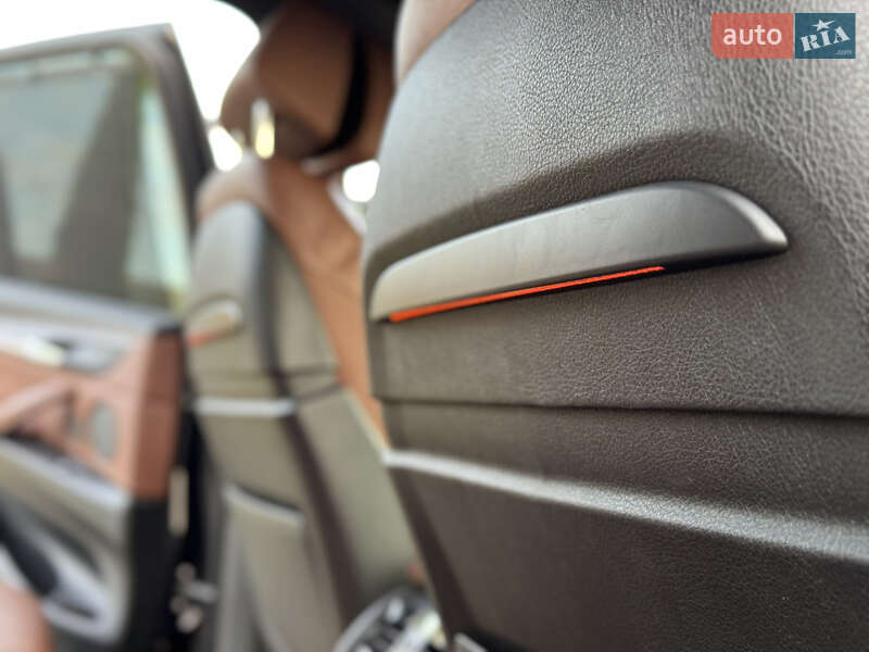 Внедорожник / Кроссовер BMW X5 2015 в Ровно
