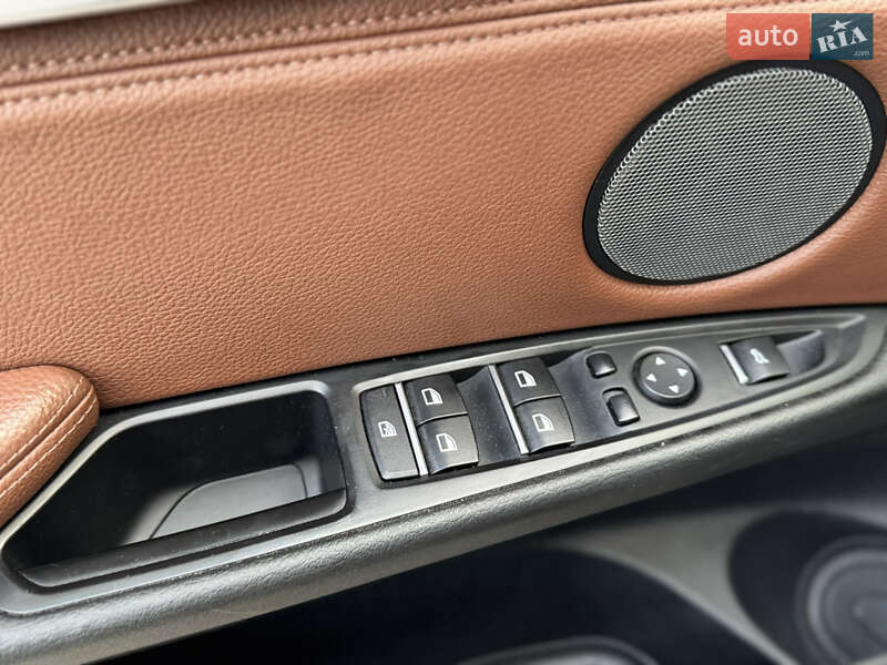 Внедорожник / Кроссовер BMW X5 2015 в Ровно
