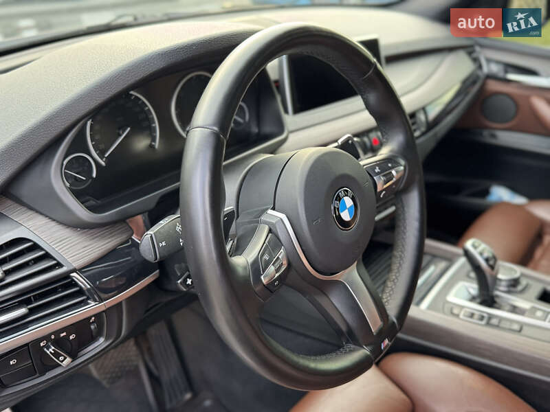 Внедорожник / Кроссовер BMW X5 2015 в Ровно