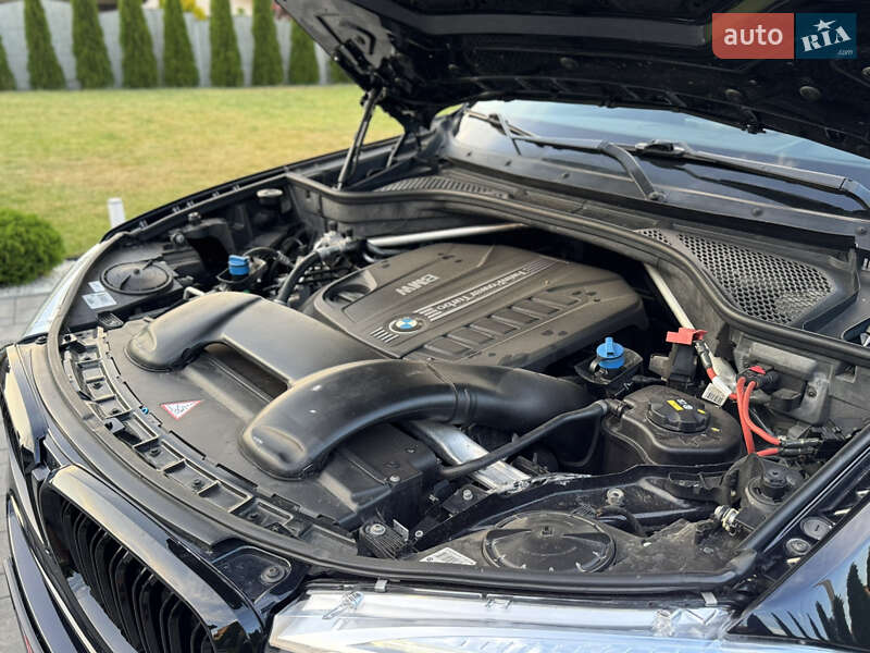 Внедорожник / Кроссовер BMW X5 2015 в Ровно