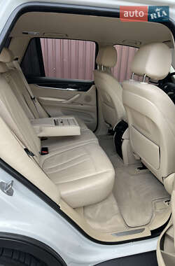 Внедорожник / Кроссовер BMW X5 2015 в 