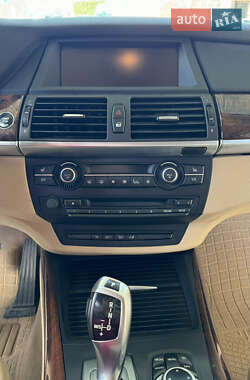 Внедорожник / Кроссовер BMW X5 2012 в 