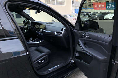 Внедорожник / Кроссовер BMW X5 2021 в 