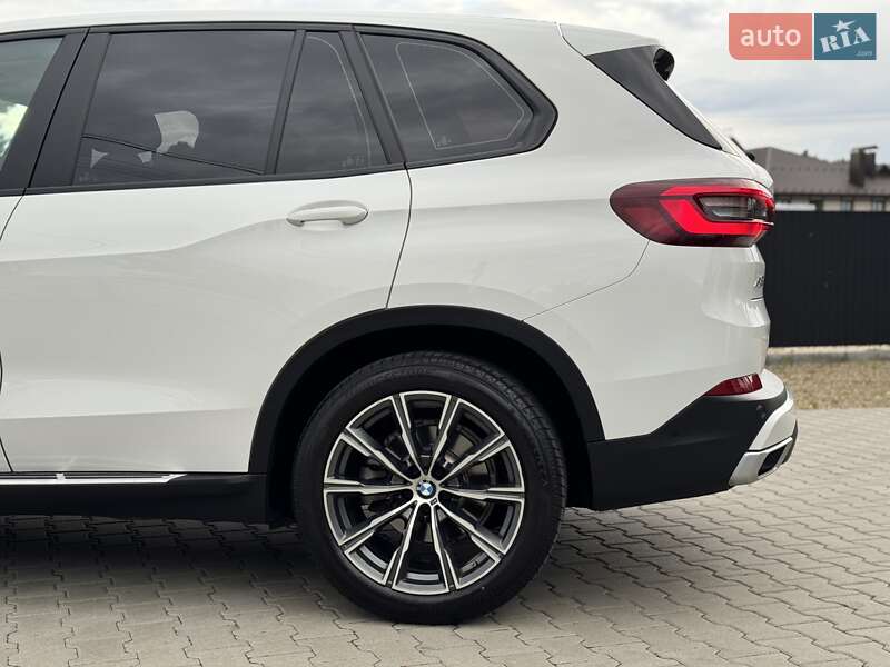 Внедорожник / Кроссовер BMW X5 2021 в Стрые