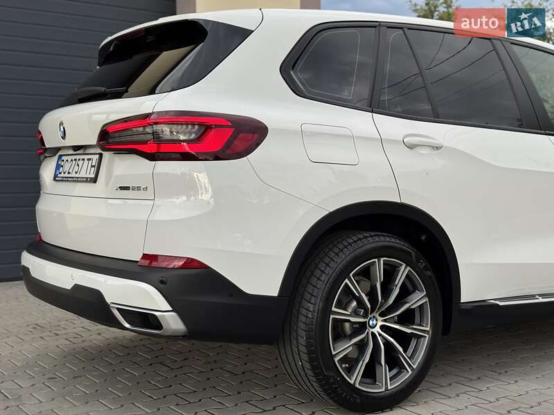 Внедорожник / Кроссовер BMW X5 2021 в Стрые
