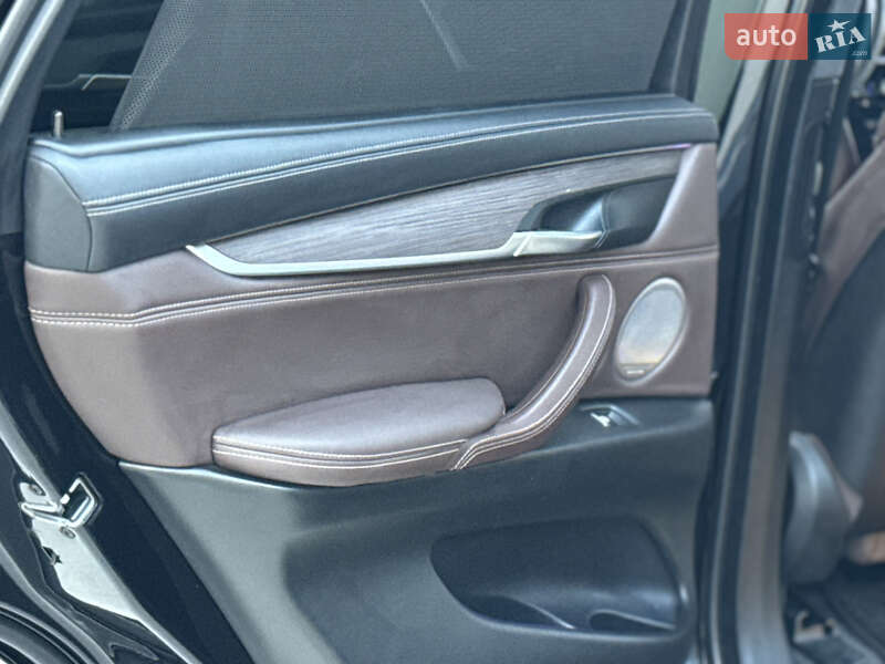 Внедорожник / Кроссовер BMW X5 2014 в Луцке