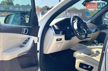 Позашляховик / Кросовер BMW X5 2019 в 
