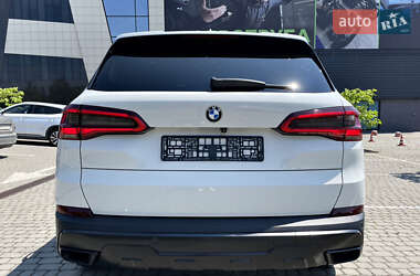 Позашляховик / Кросовер BMW X5 2019 в 