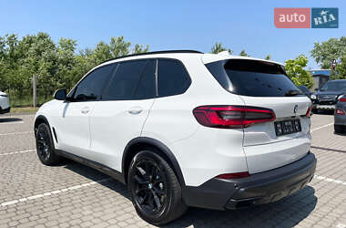 Позашляховик / Кросовер BMW X5 2019 в 