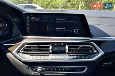 Позашляховик / Кросовер BMW X5 2019 в 