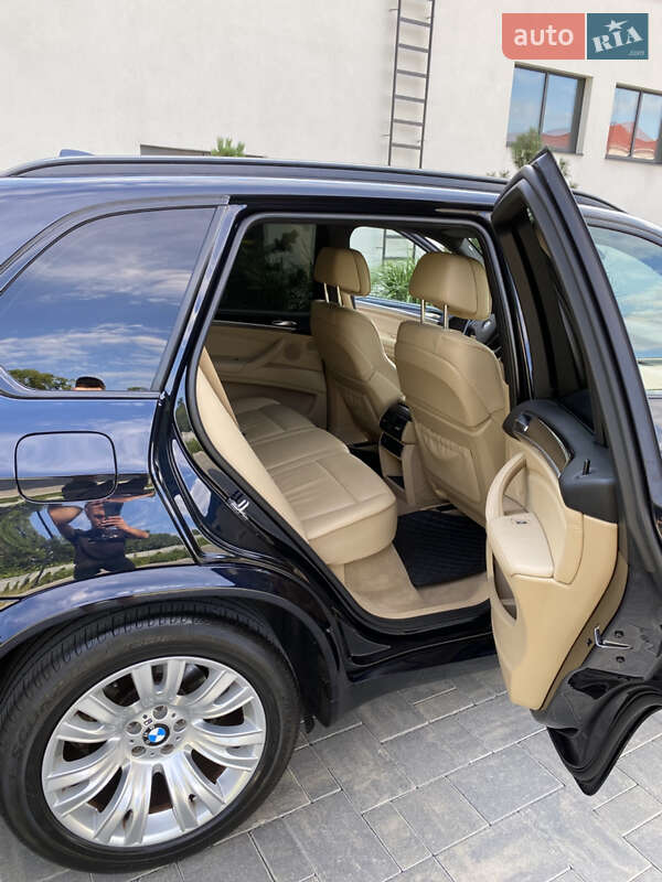 Позашляховик / Кросовер BMW X5 2012 в Луцьку