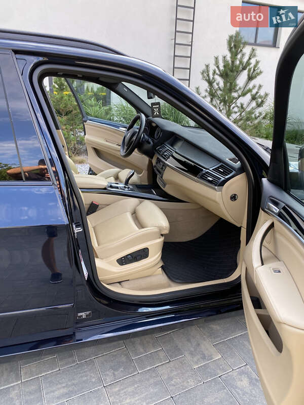 Позашляховик / Кросовер BMW X5 2012 в Луцьку
