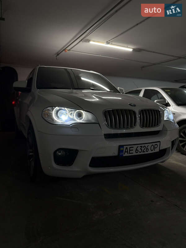 Позашляховик / Кросовер BMW X5 2011 в Дніпрі
