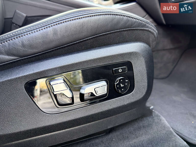 Внедорожник / Кроссовер BMW X5 2020 в Киеве