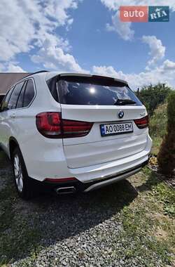 Внедорожник / Кроссовер BMW X5 2016 в Ужгороде