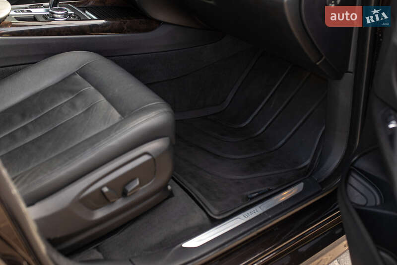 Позашляховик / Кросовер BMW X5 2015 в Львові