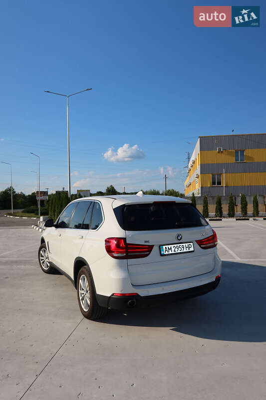Позашляховик / Кросовер BMW X5 2016 в Звягелі