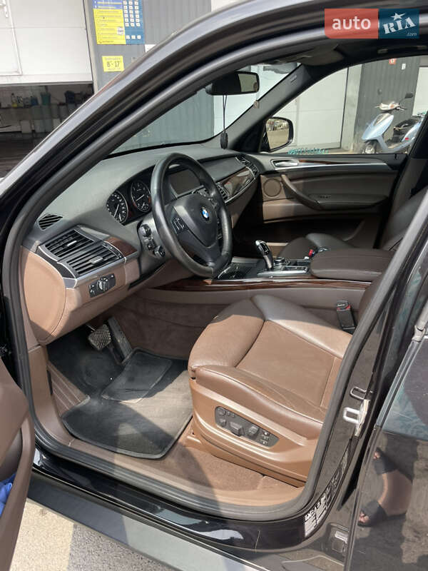 Позашляховик / Кросовер BMW X5 2012 в Вінниці