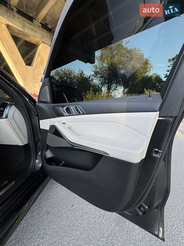 Внедорожник / Кроссовер BMW X5 2019 в Днепре