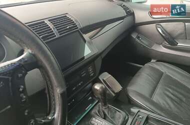 Внедорожник / Кроссовер BMW X5 2003 в 