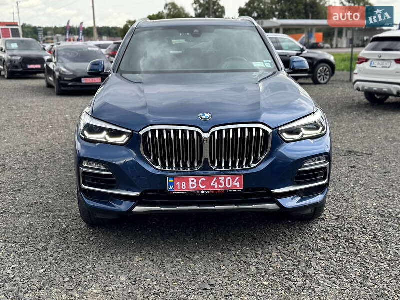 Позашляховик / Кросовер BMW X5 2019 в 