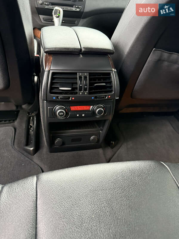 Внедорожник / Кроссовер BMW X5 2011 в Косове