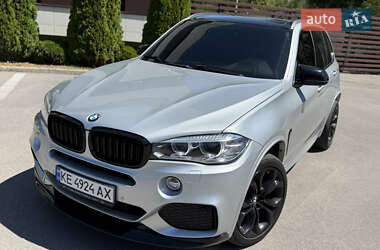 Внедорожник / Кроссовер BMW X5 2015 в 