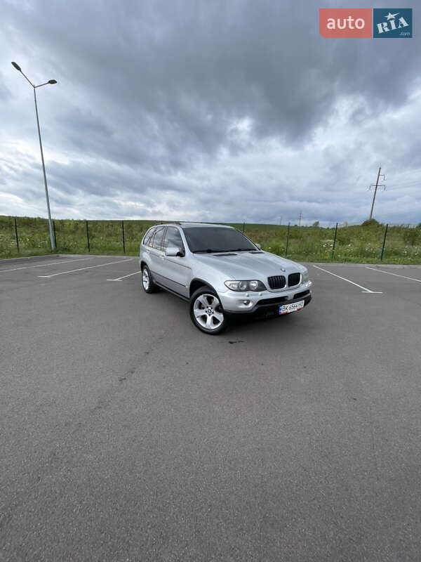 Внедорожник / Кроссовер BMW X5 2004 в Ровно